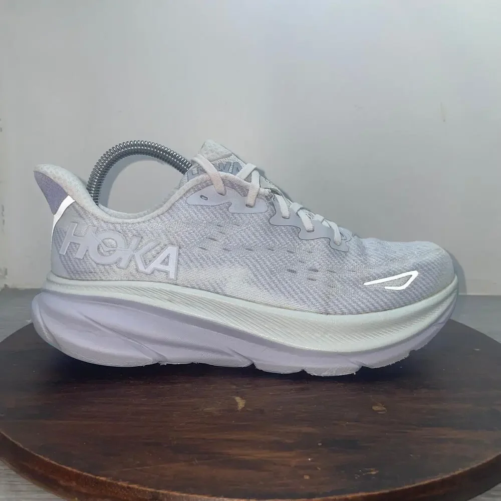Hoka One One Clifton 9 1127896 EHR Sneaker Women's Size 8.5B Lilac Running Shoes